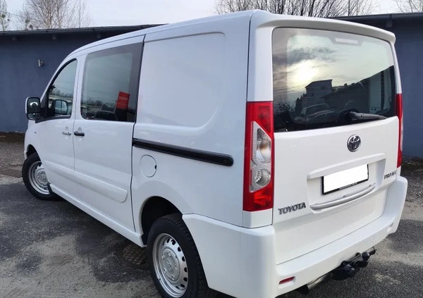 Toyota ProAce cena 48900 przebieg: 114400, rok produkcji 2015 z Sochaczew małe 211
